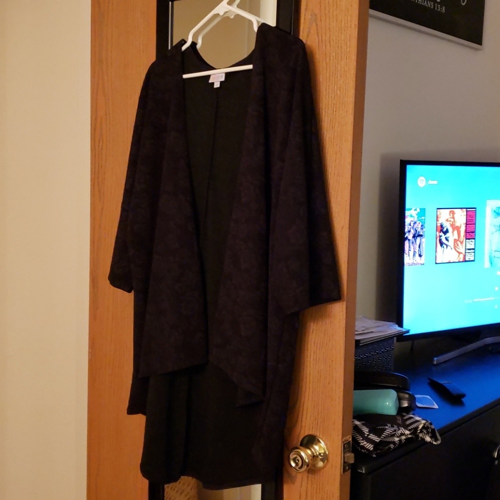 Lularoe Lindsay cardigan